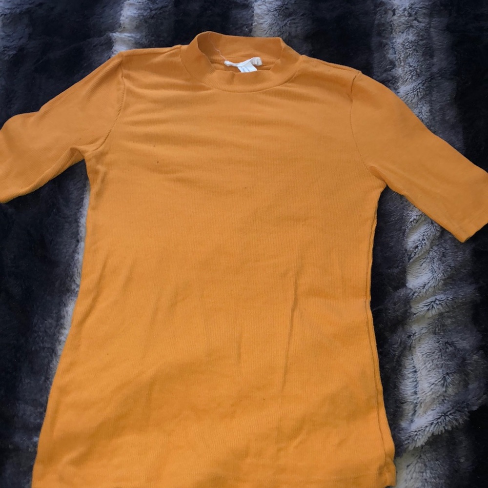 Mustard yellow short sleeve mock neck